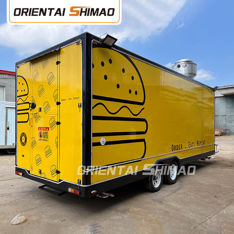 Tráiler de comida de barbacoa del mercado nocturno